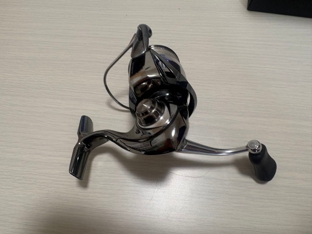 EXIST SF2500SS-H スピニングリール