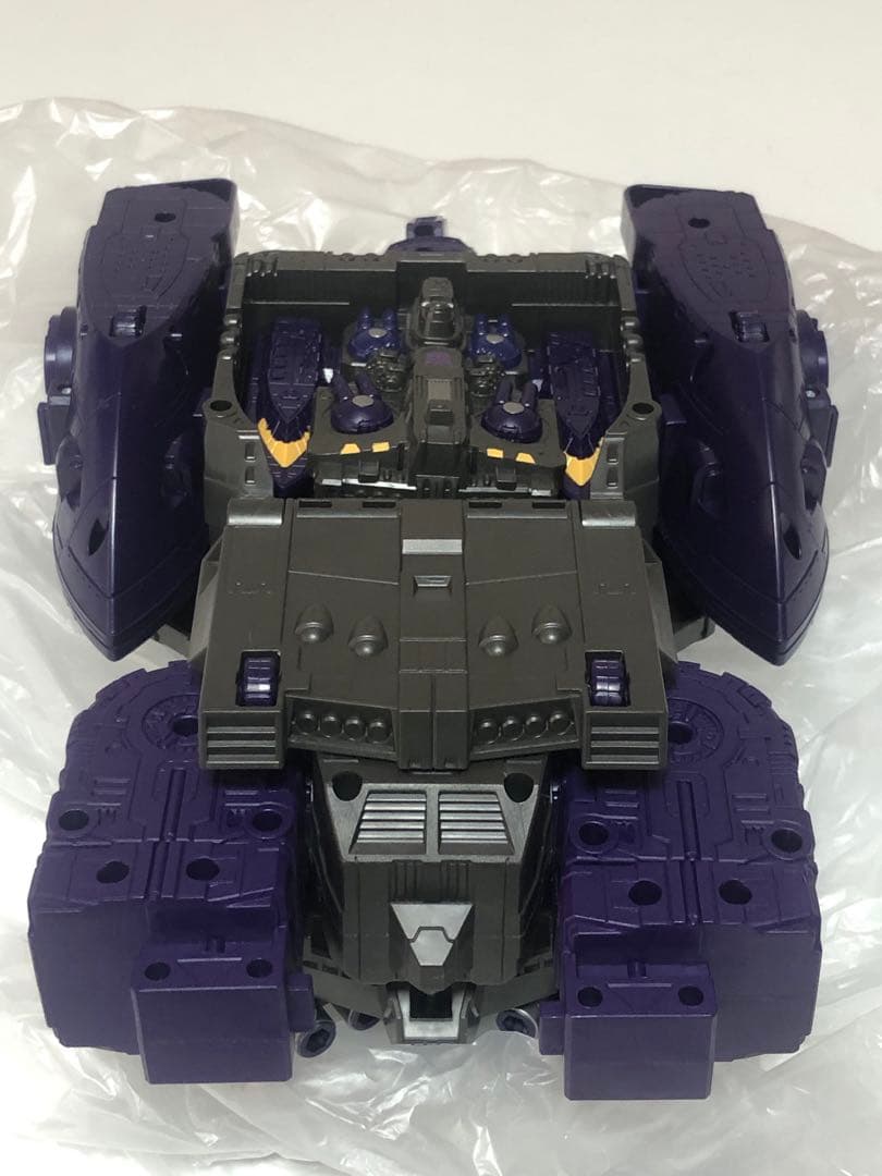 トランスフォーマーレガシーユナイテッド　タイダルウェーブ（アルマダユニバース）