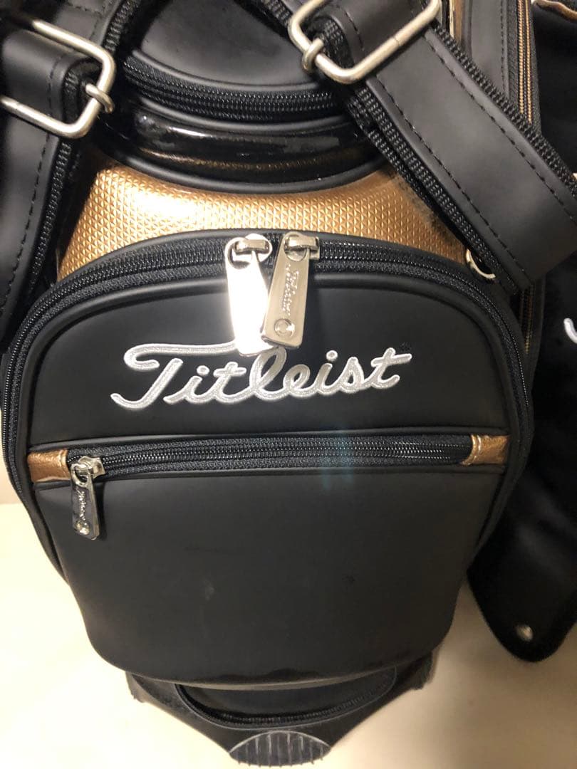 【送料込み】数量限定タイトリスト　キャディバッグ　廃盤希少品