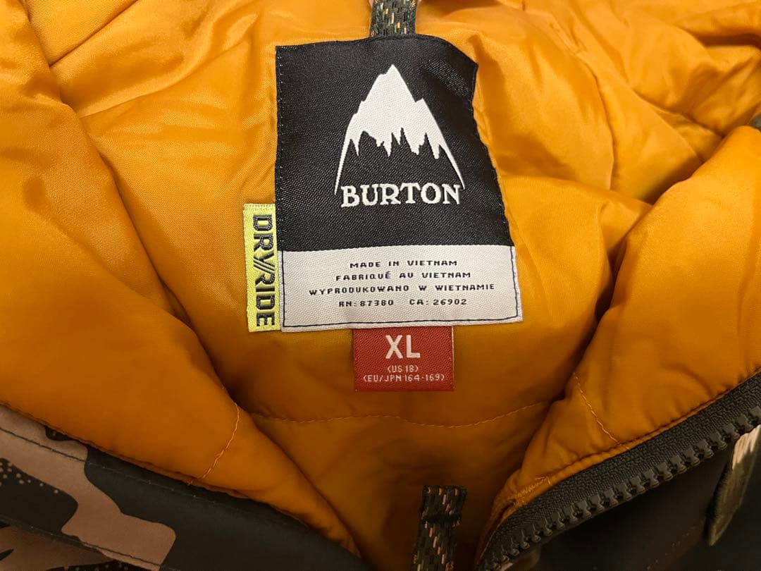 Burton カモフラージュ ジャケットとパンツ セット