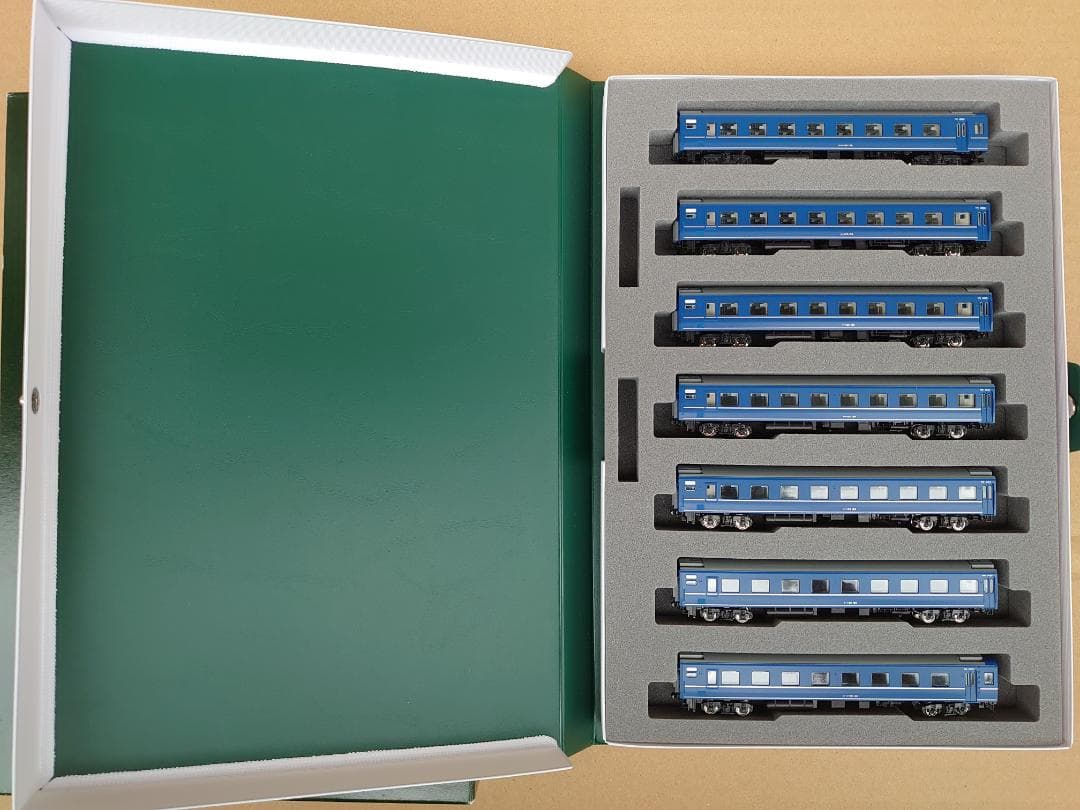 KATO カニ24・オハネフ25・オハネ25　24系25形銀帯14両　あさかぜ