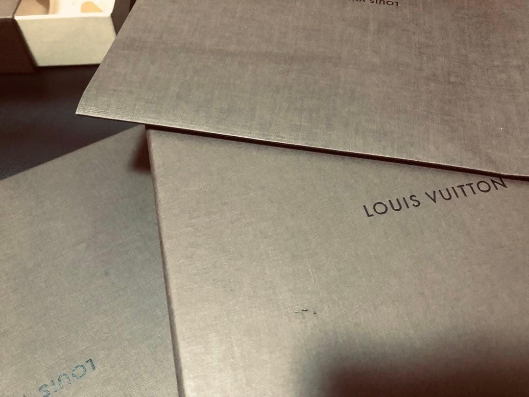 難あり品　ルイヴィトン　お財布、小物等用箱　41箱