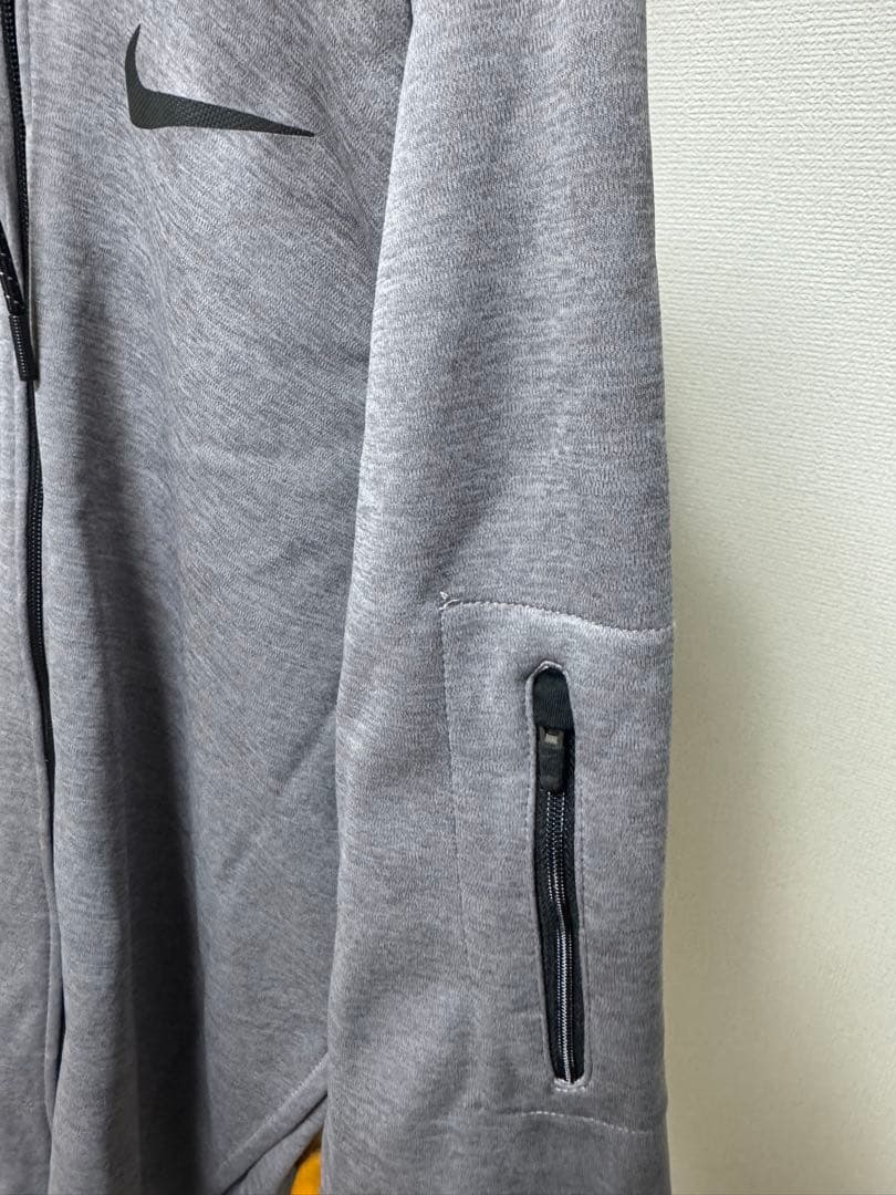 美品 ナイキ セットアップ ジャージ上下 グレーLサイズ
