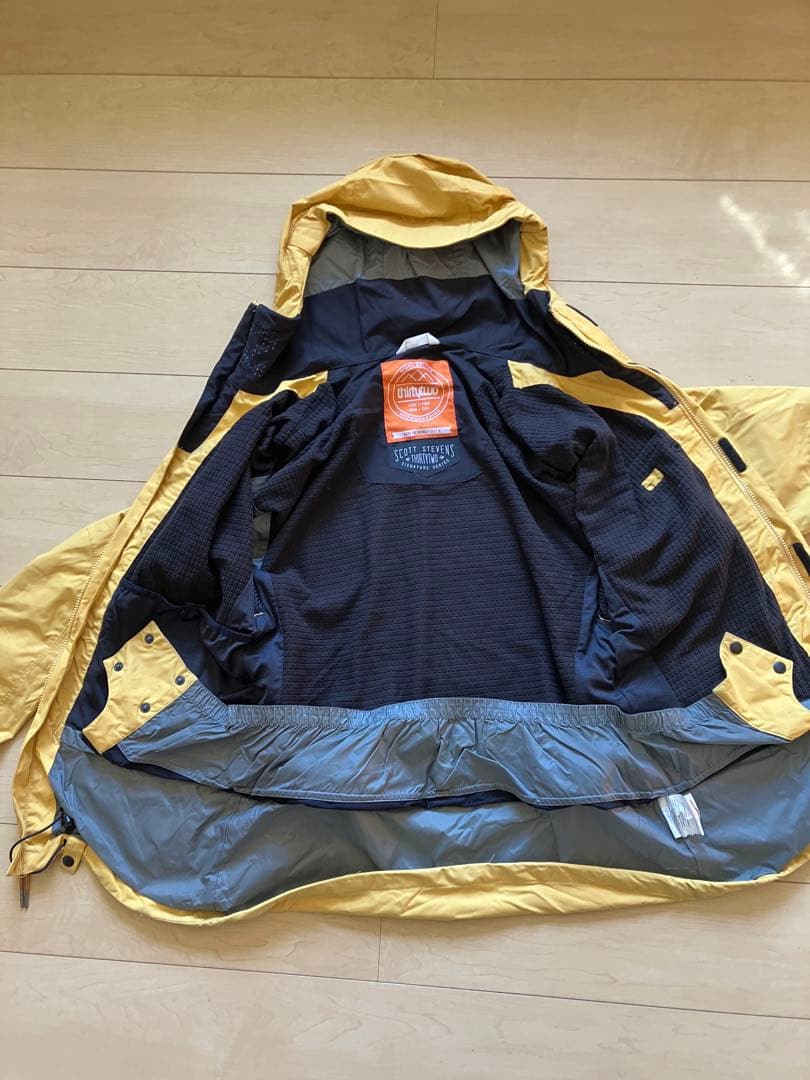 32 thirtytwo スノーボードウェア