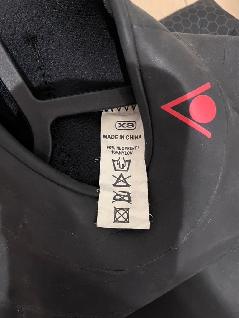 【使用感あり】アクアスフィア ウェットスーツXS