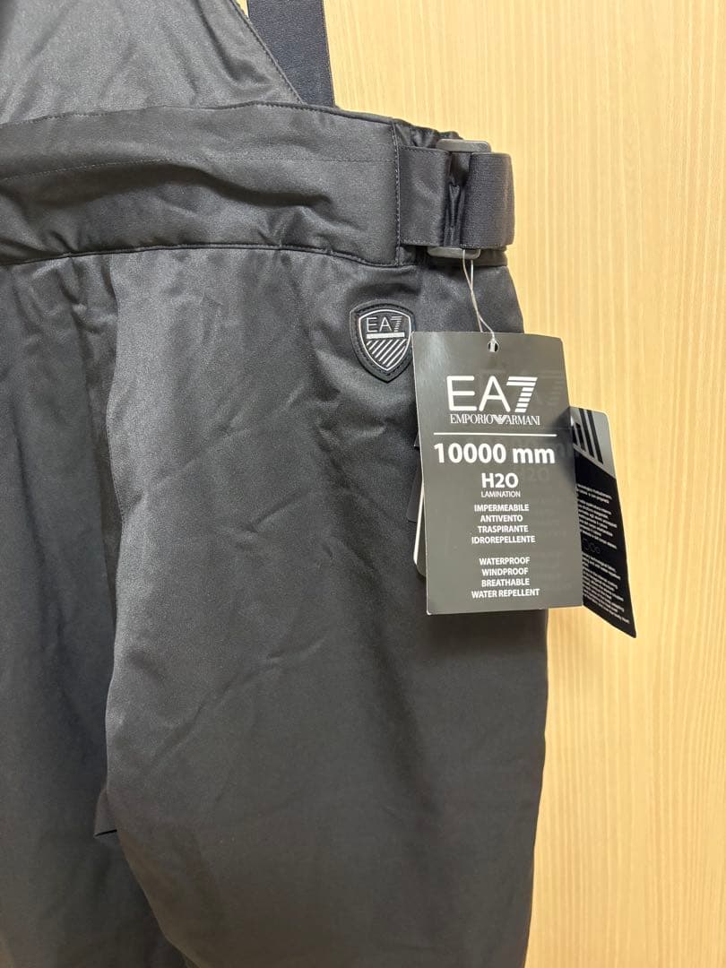 エンポリオアルマーニEA7 ビブパンツ　スノボー　スキー　ウェア　メンズ