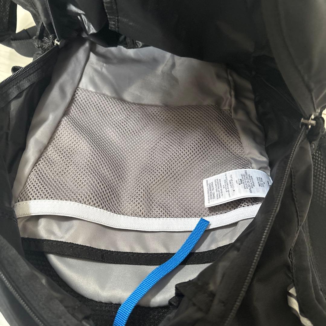 Salomon 20 TRAIL バックパック 黒