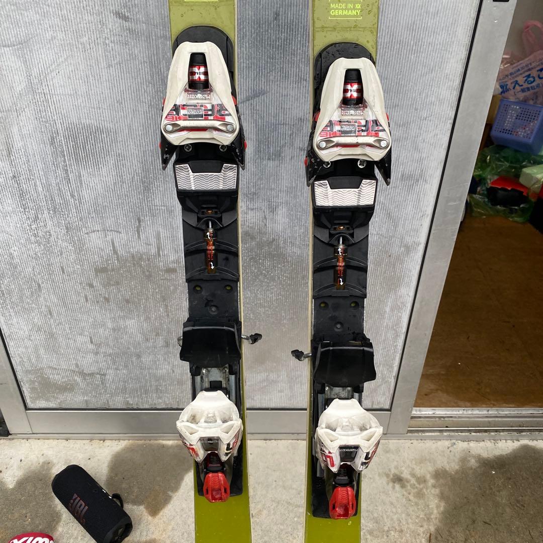 Völkl Racetiger SL スキー板