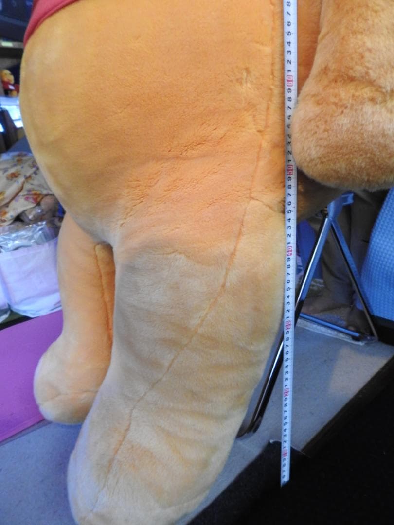 限定　ディズニーストア　巨大　くまのプーさんぬいぐるみ(1.5米)