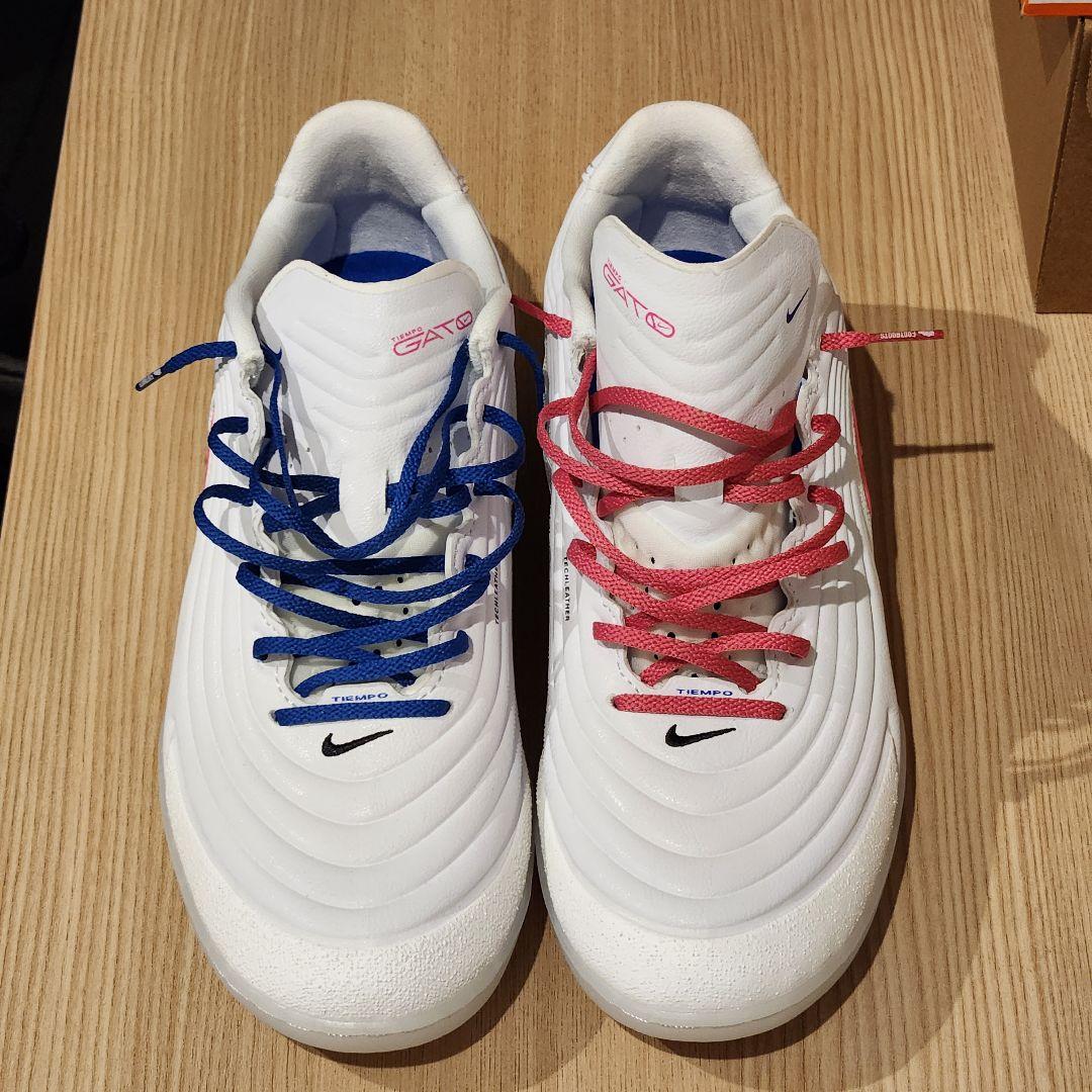 新品 ナイキ ティエンポリアクトガト フットサルシューズ 26.0cm