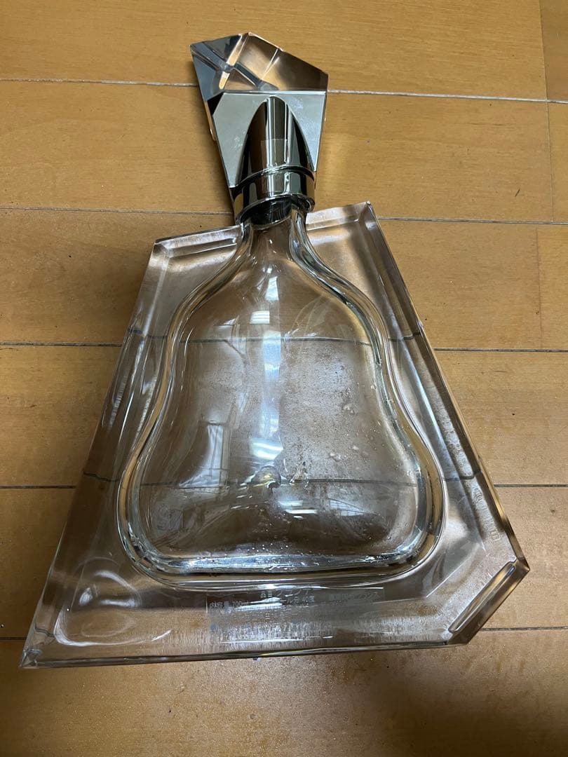 ヘネシーリシャール空瓶 箱付き