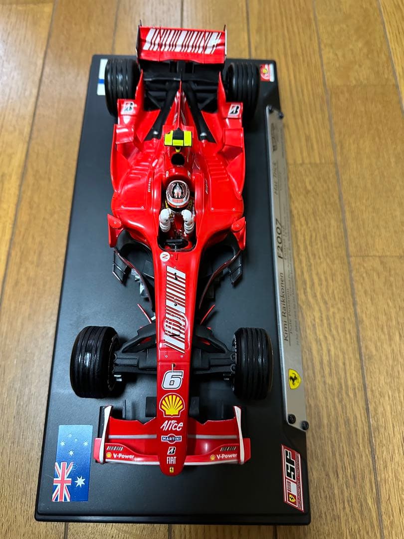 【レア品】1/18 フェラーリF2007 ハットトリック ライコネン