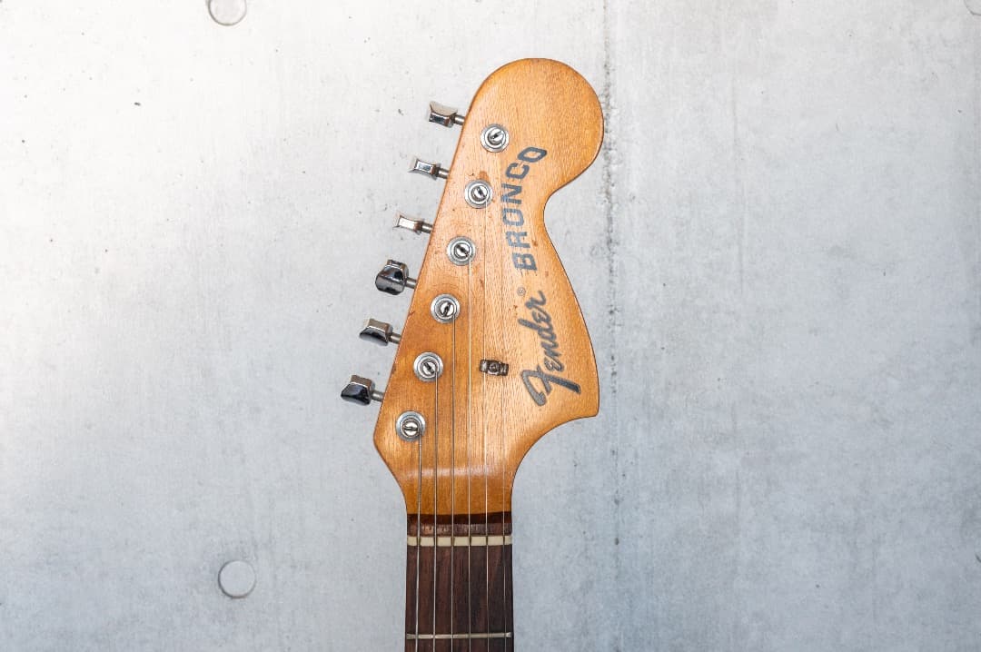 Fender Bronco ネック ムスタングボディ