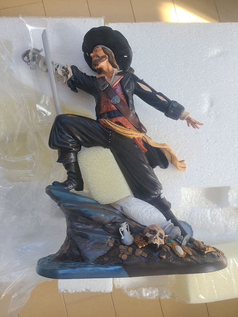 WDCC　パイレーツ　オブ　カリビアン　修復あり