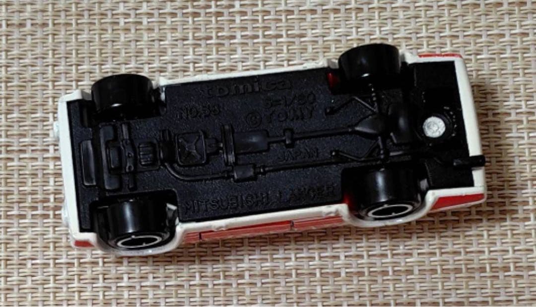 トミカ黒箱38-4 三菱ランサーターボ 日本製 当時物
