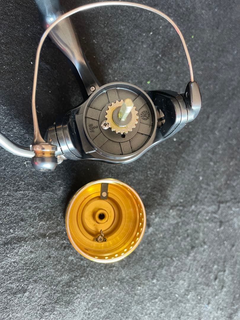 SHIMANO RARENIUM CI4 4000 スピニングリール