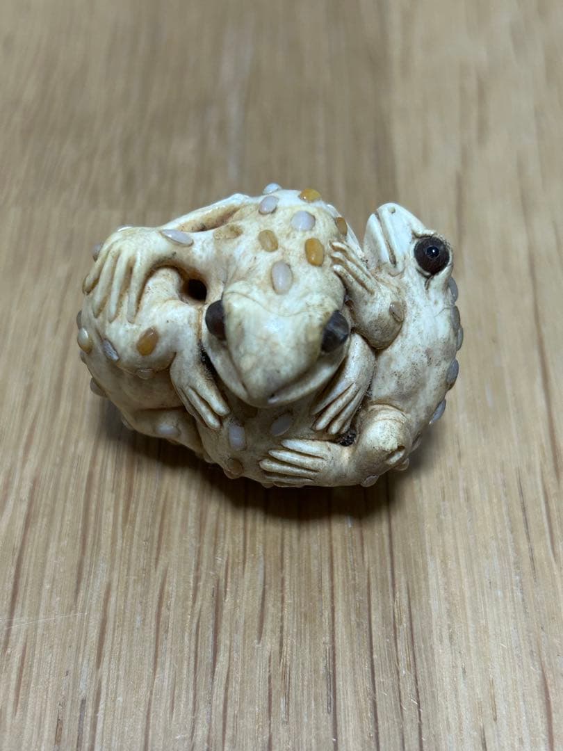 根付　カエル　忠盛　天然素材