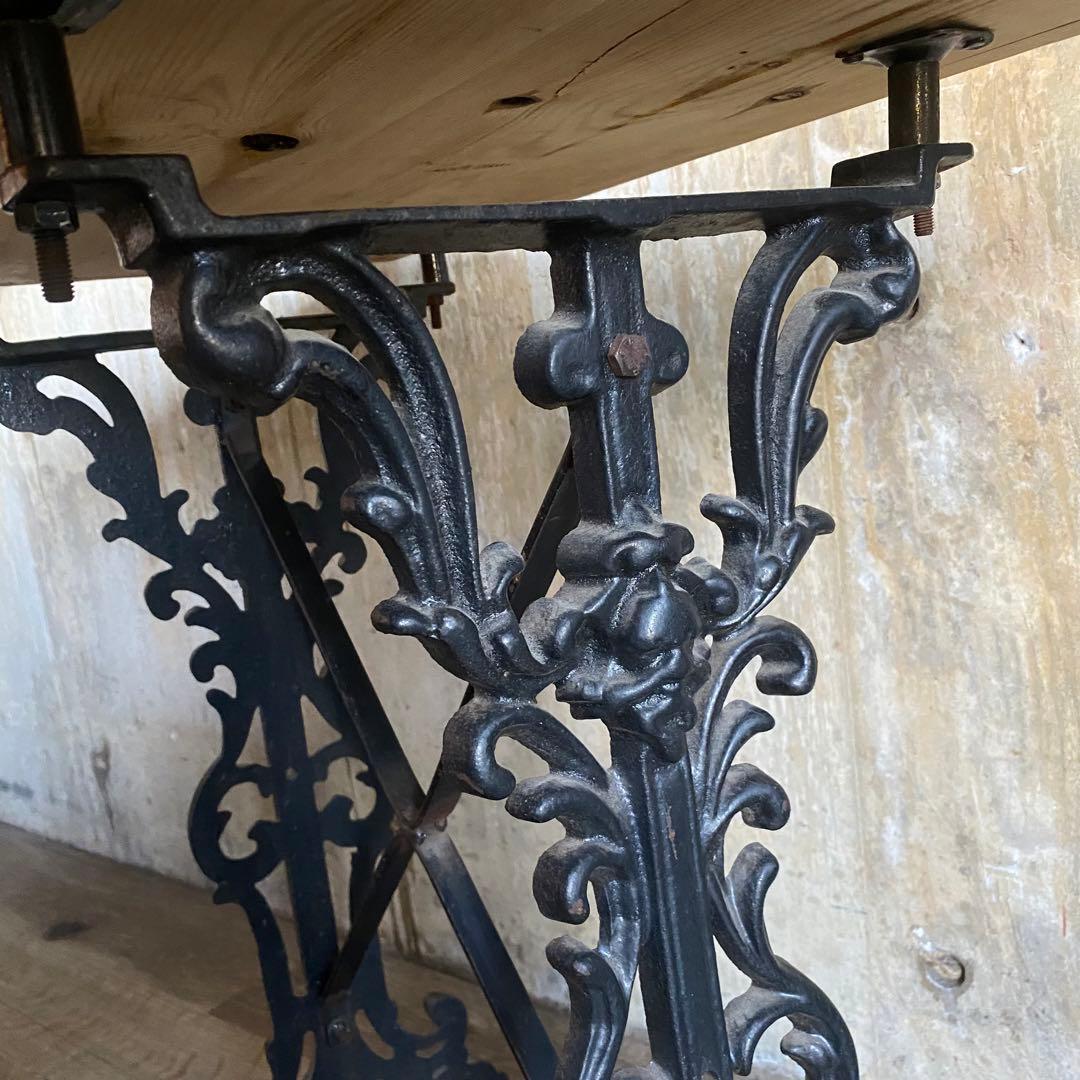 フランスヴィンテージ　鉄脚×古材 アンティークテーブル　カフェテーブル