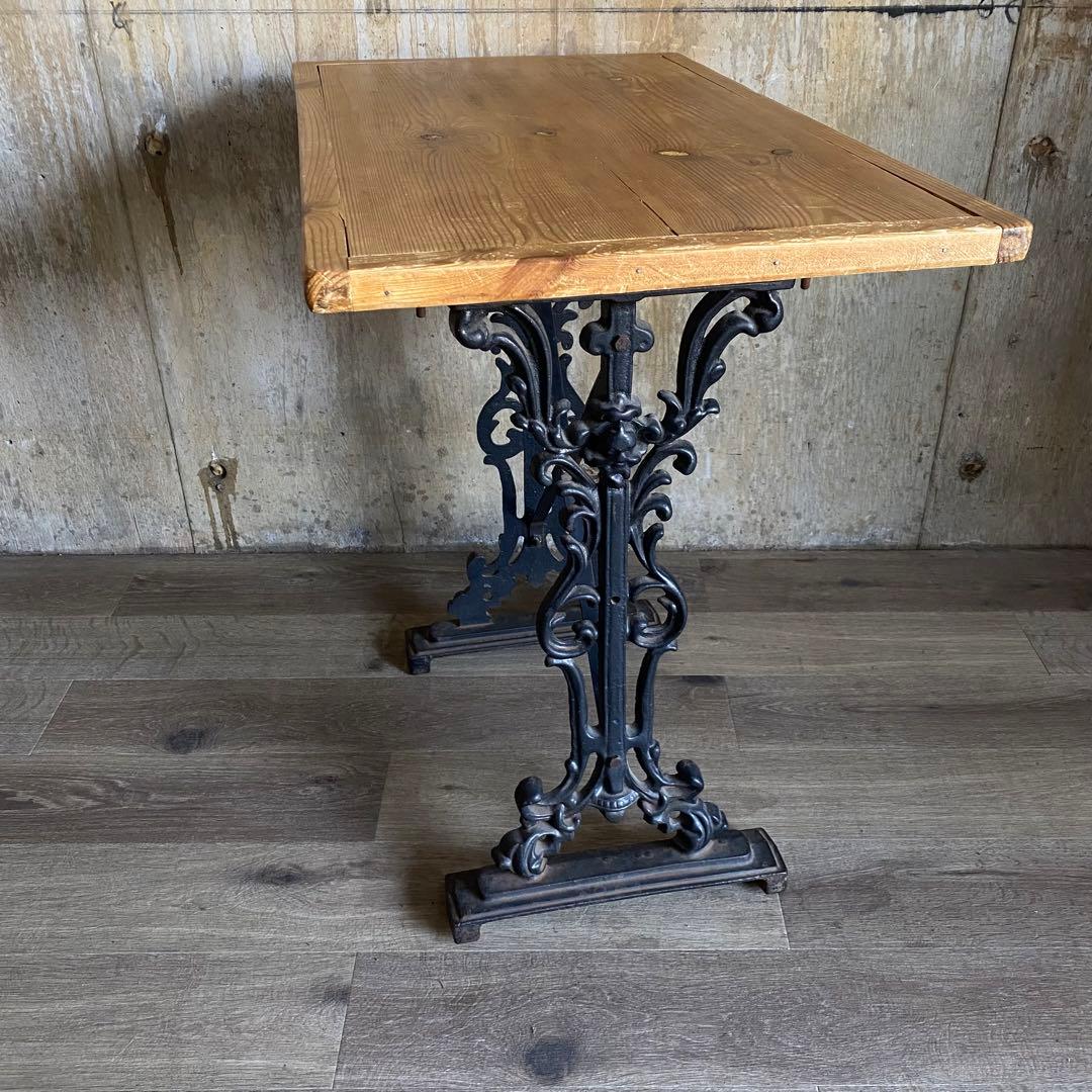 フランスヴィンテージ　鉄脚×古材 アンティークテーブル　カフェテーブル