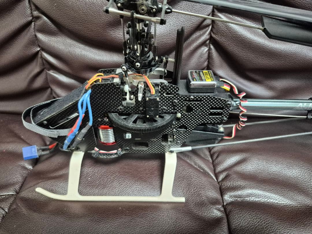 つ*ン様 TREX 450 ラジコンヘリコプター 2.4GHz