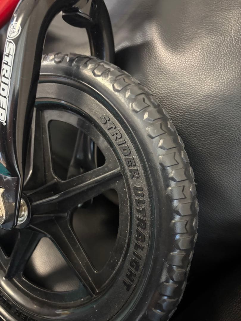 【美品 │ ヘルメット・肘＆膝ガード付】STRIDER 12 レッド