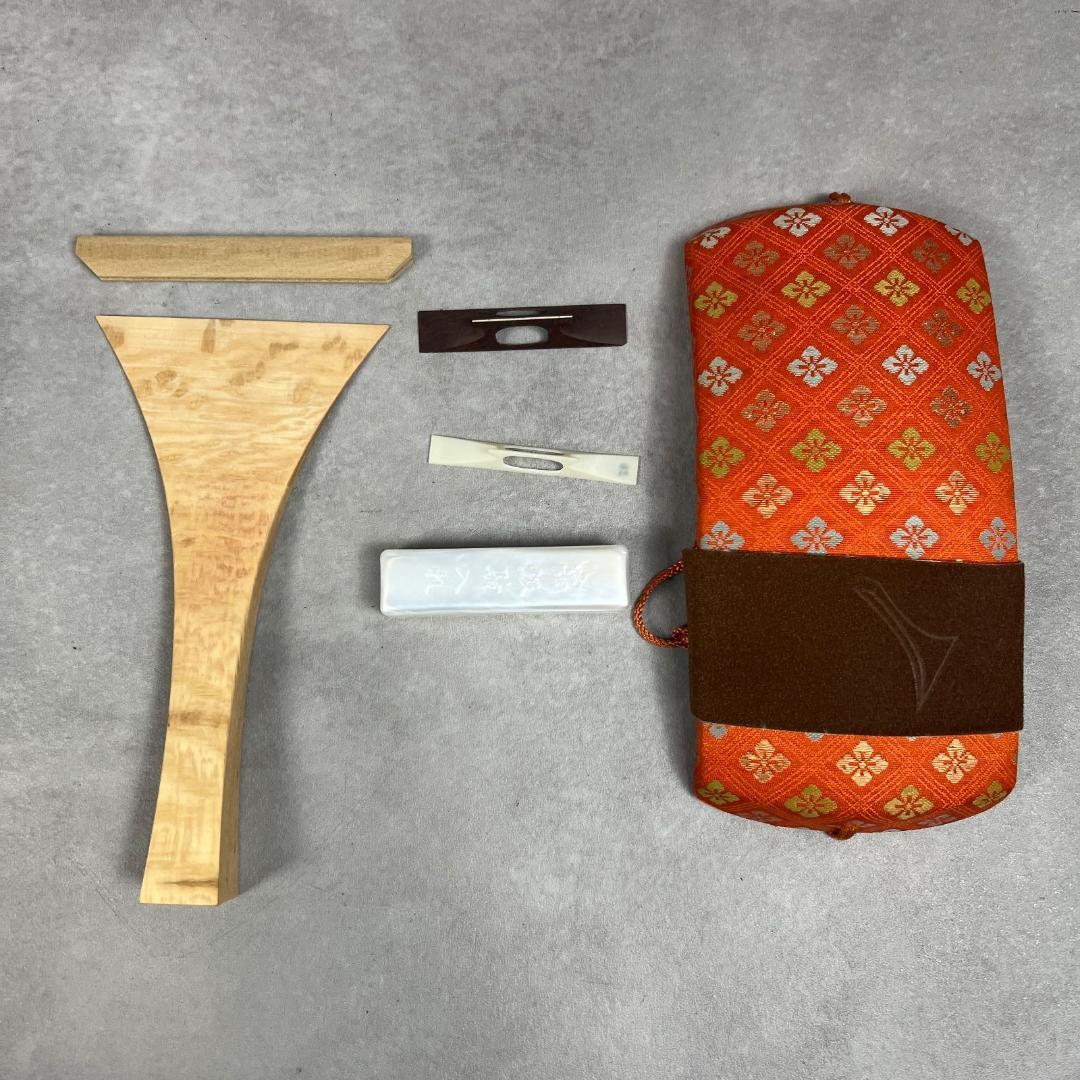 状態良好　中棹地唄三味線　花梨　和紙胴　木撥　和楽器　セミハードケース