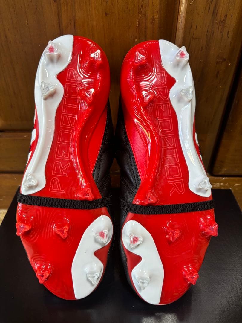 アディダス　プレデターマニア　26cm