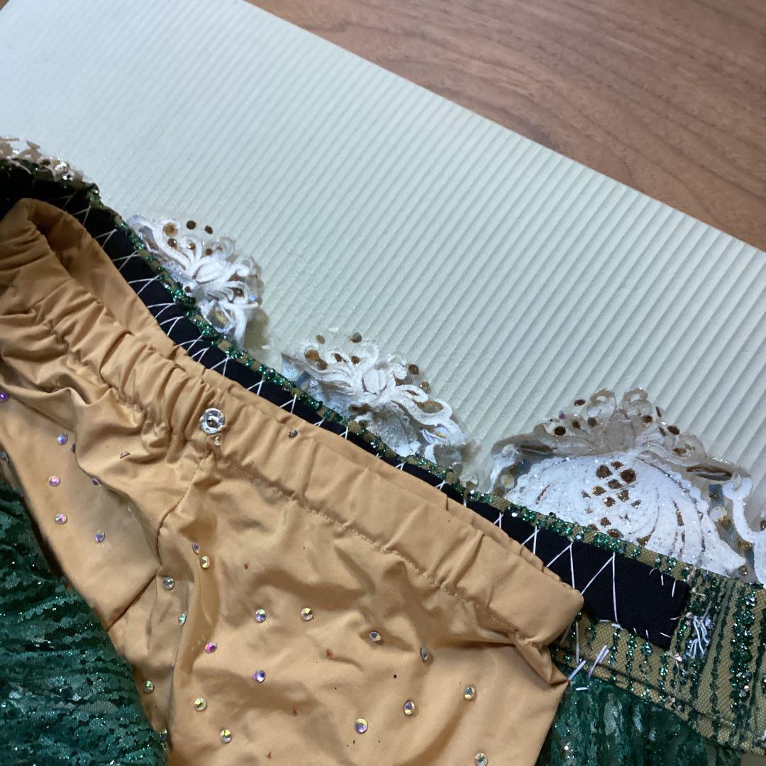 ベリーダンスコスチューム　グリーン