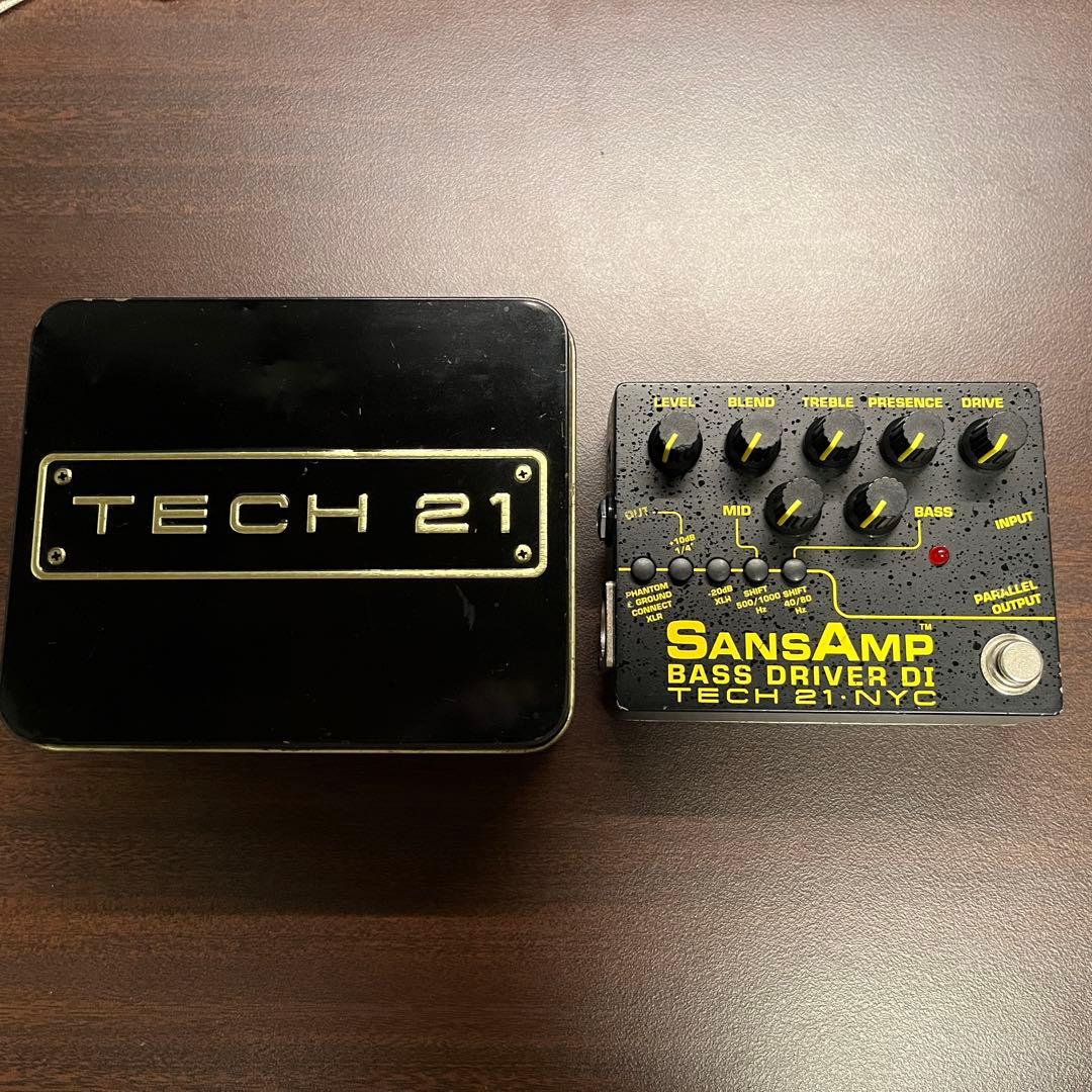 ベース TECH21 SansAmp Bass D DI V2