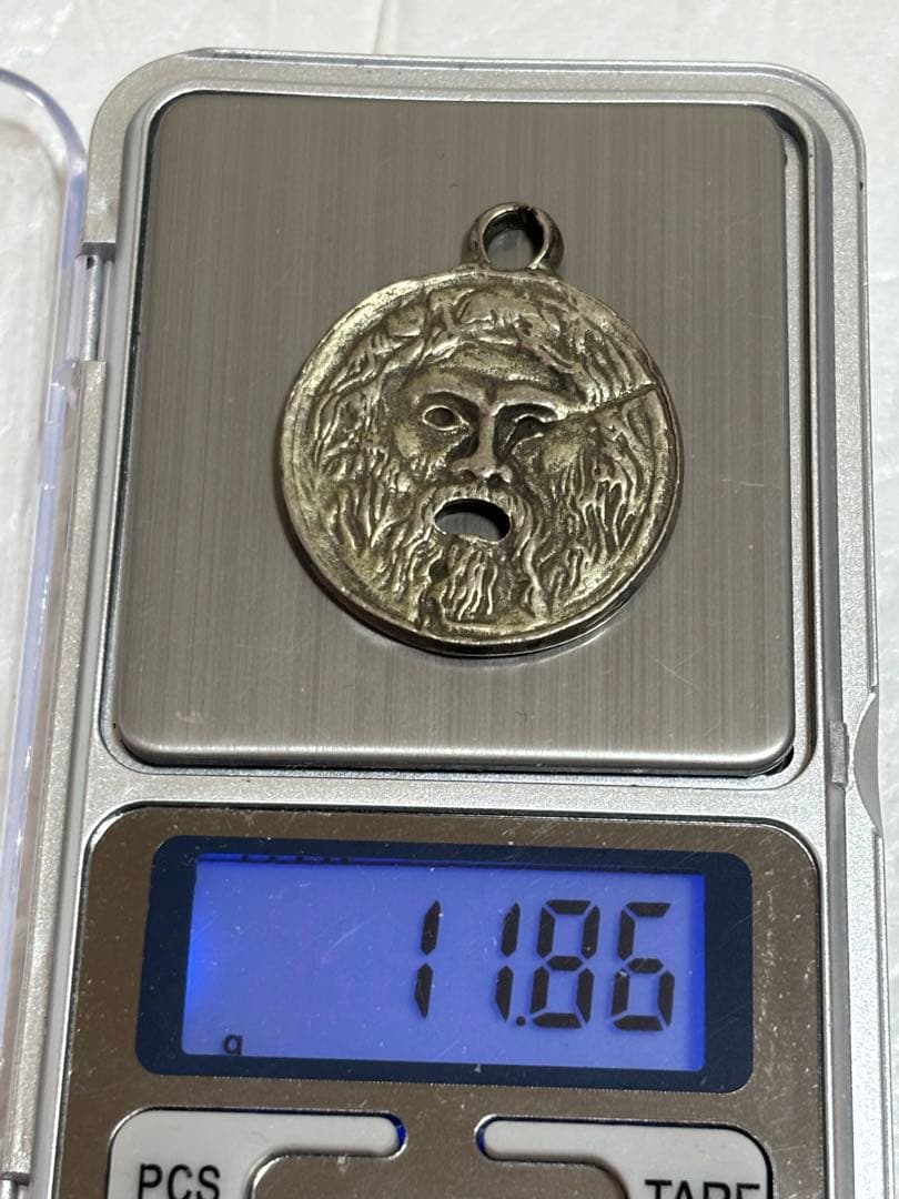 ボッカ・デラ・ヴェリタ メダルペンダント