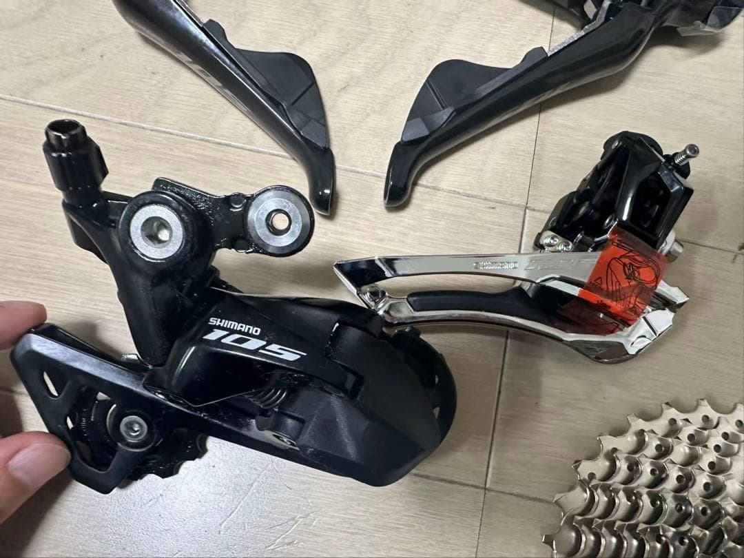 SHIMANO シマノ　105 R7000 11速 コンポセット　新品未使用