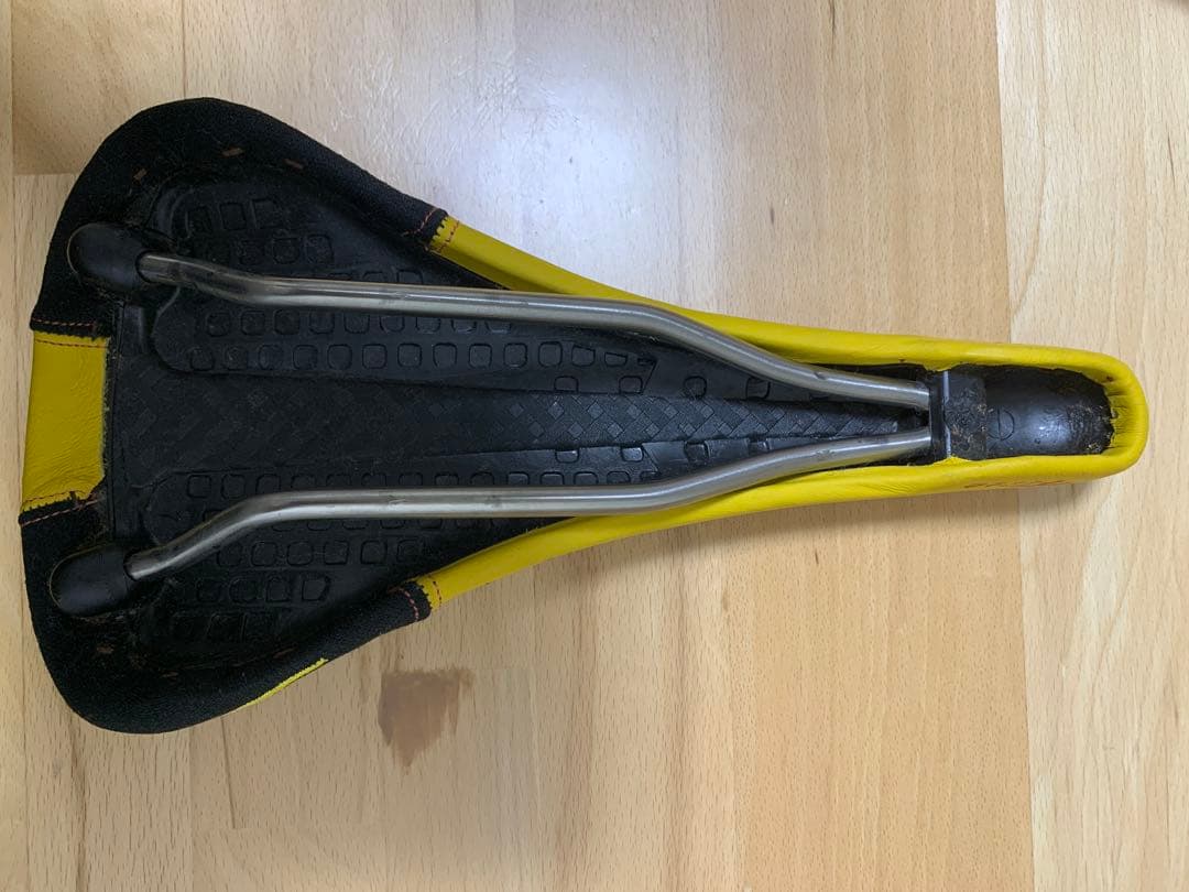 Selle Italia Flite サドル イエロー/ブラック