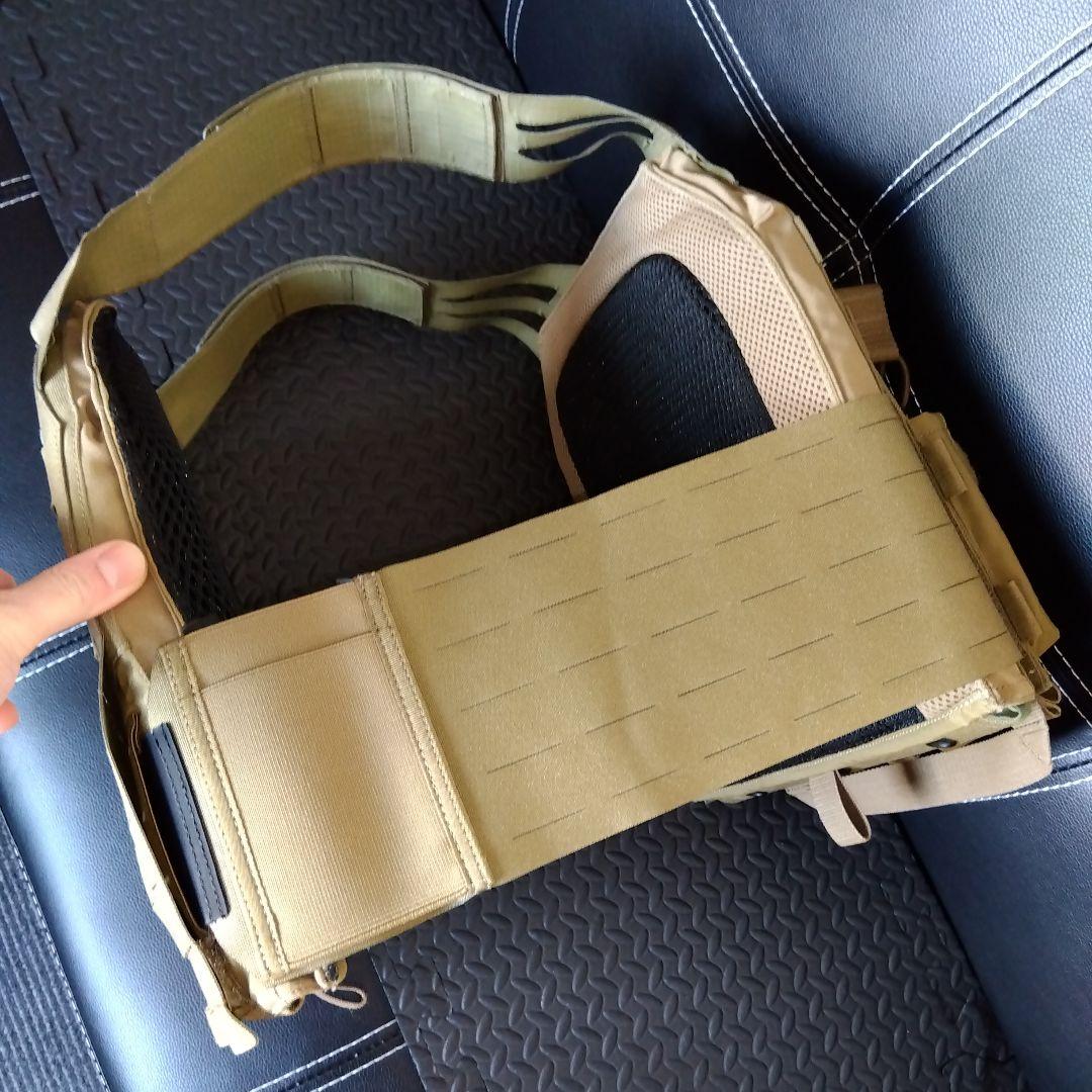 タスマニアンタイガー プレートキャリア　カーキ