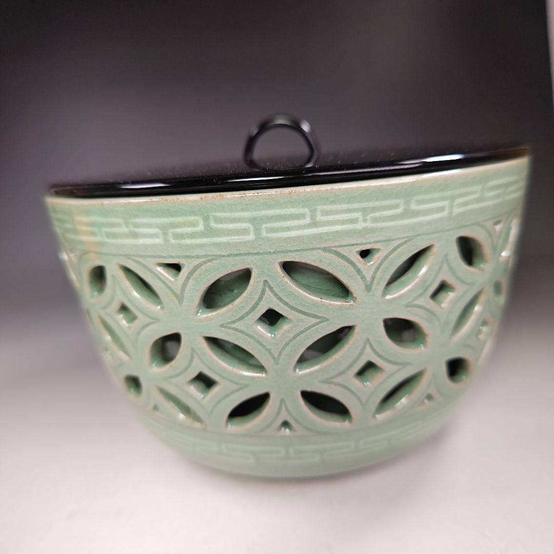 イ631 水指『久田宗也（尋牛斎）極箱』『廣州窯　青磁七宝透し　平水指』茶道具