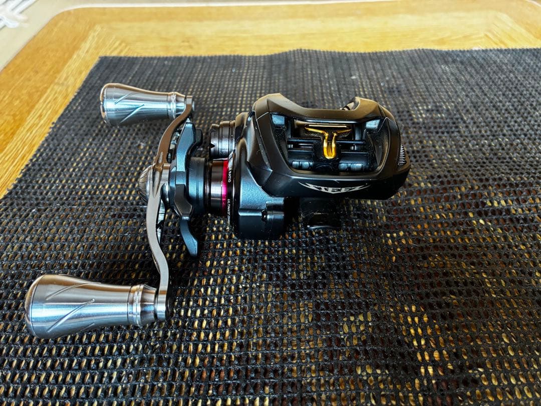 ダイワ　スティーズ　SV TW 1016SV-SH 動作良好 付属品