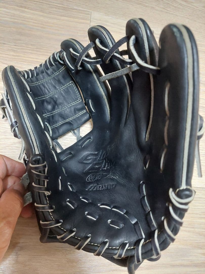 Mizuno 軟式 Global Elite