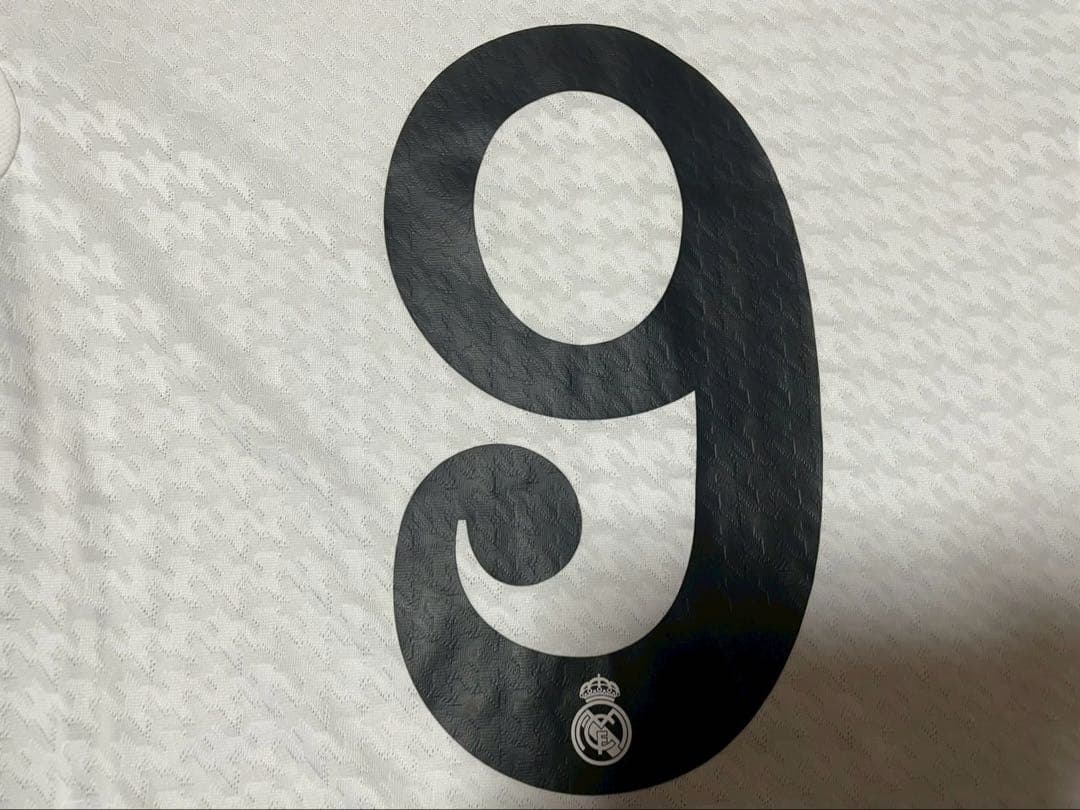 【正規品／オーセンティック】レアル24-25 ホーム #9エムバペフルパッチXL