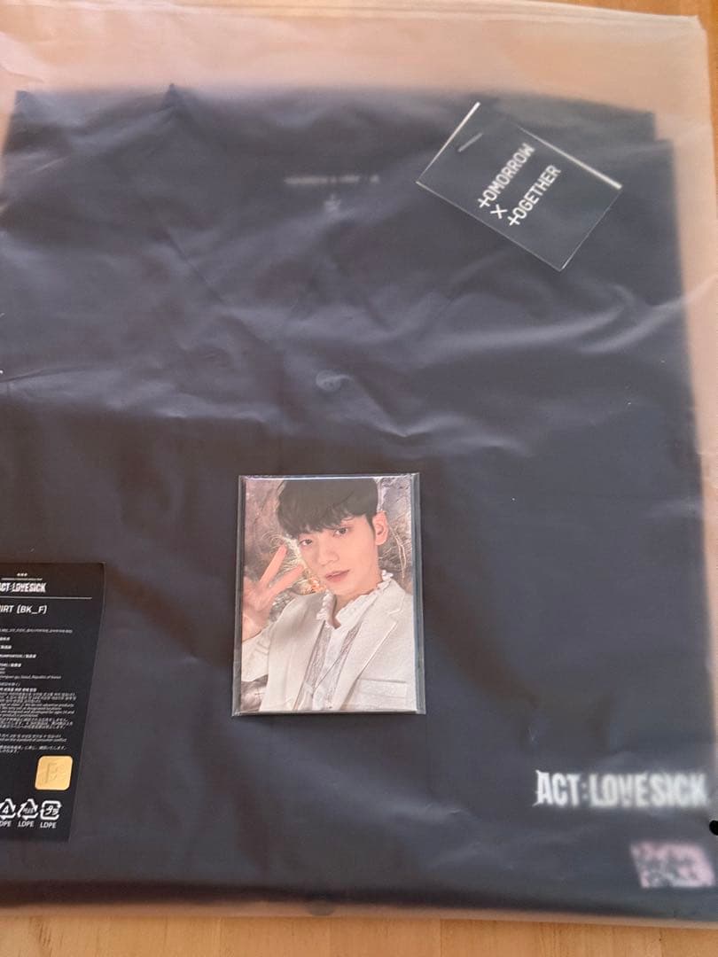 TXT ACT：LOVESICK OVERSIZED SHIRT 付属トレカ付き