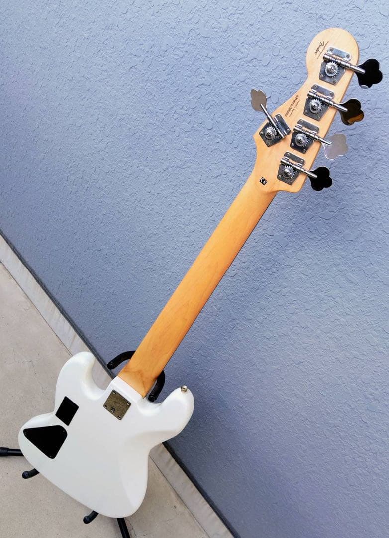 ベース Squier by Fender DeluxeJazzBass Active V