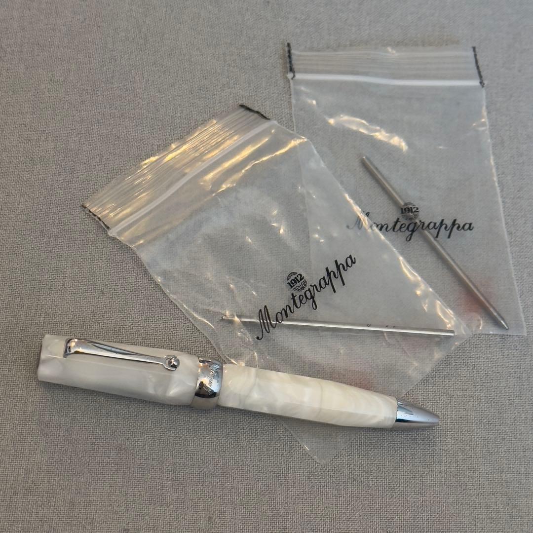 Montegrappaモンテグラッパボールペンミクラホワイトシルバー