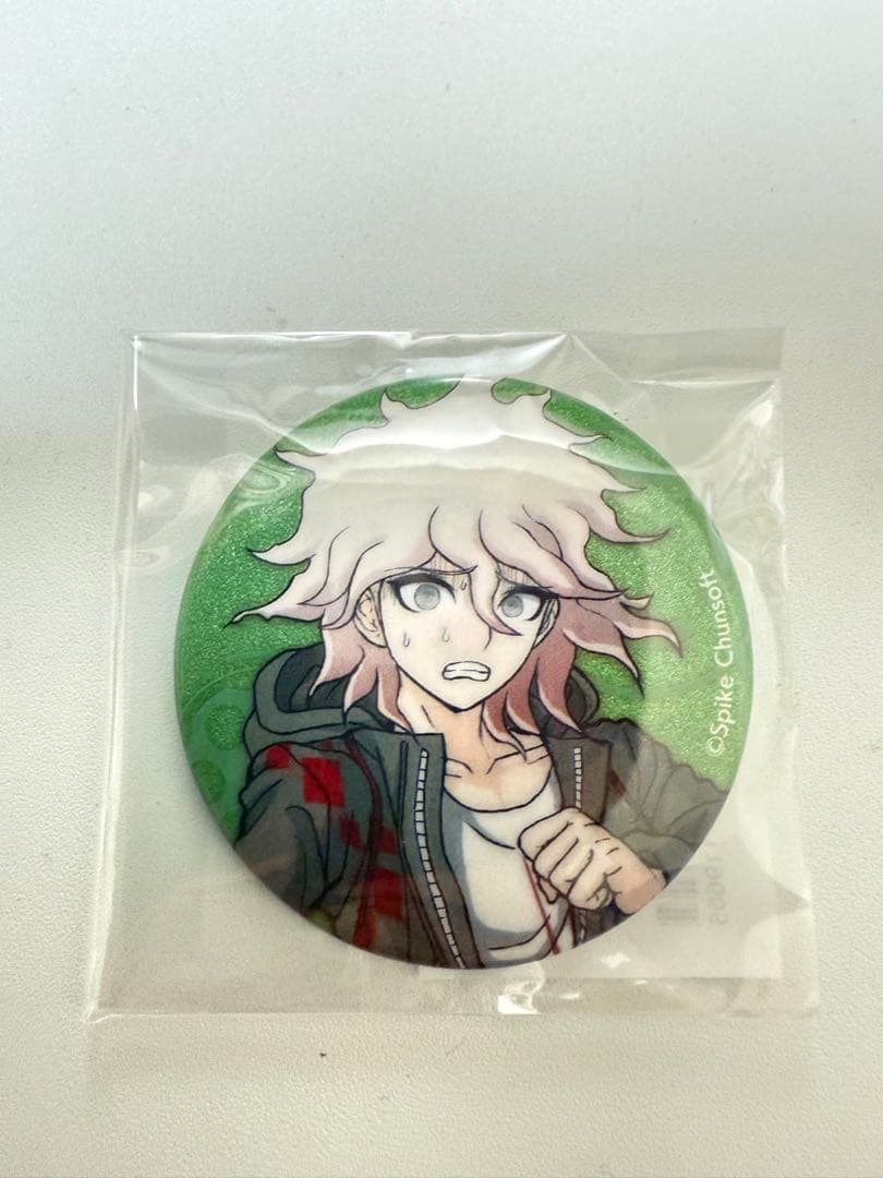 ダンガンロンパ　狛枝凪斗　オンラインくじD賞　グリッター缶バッジ