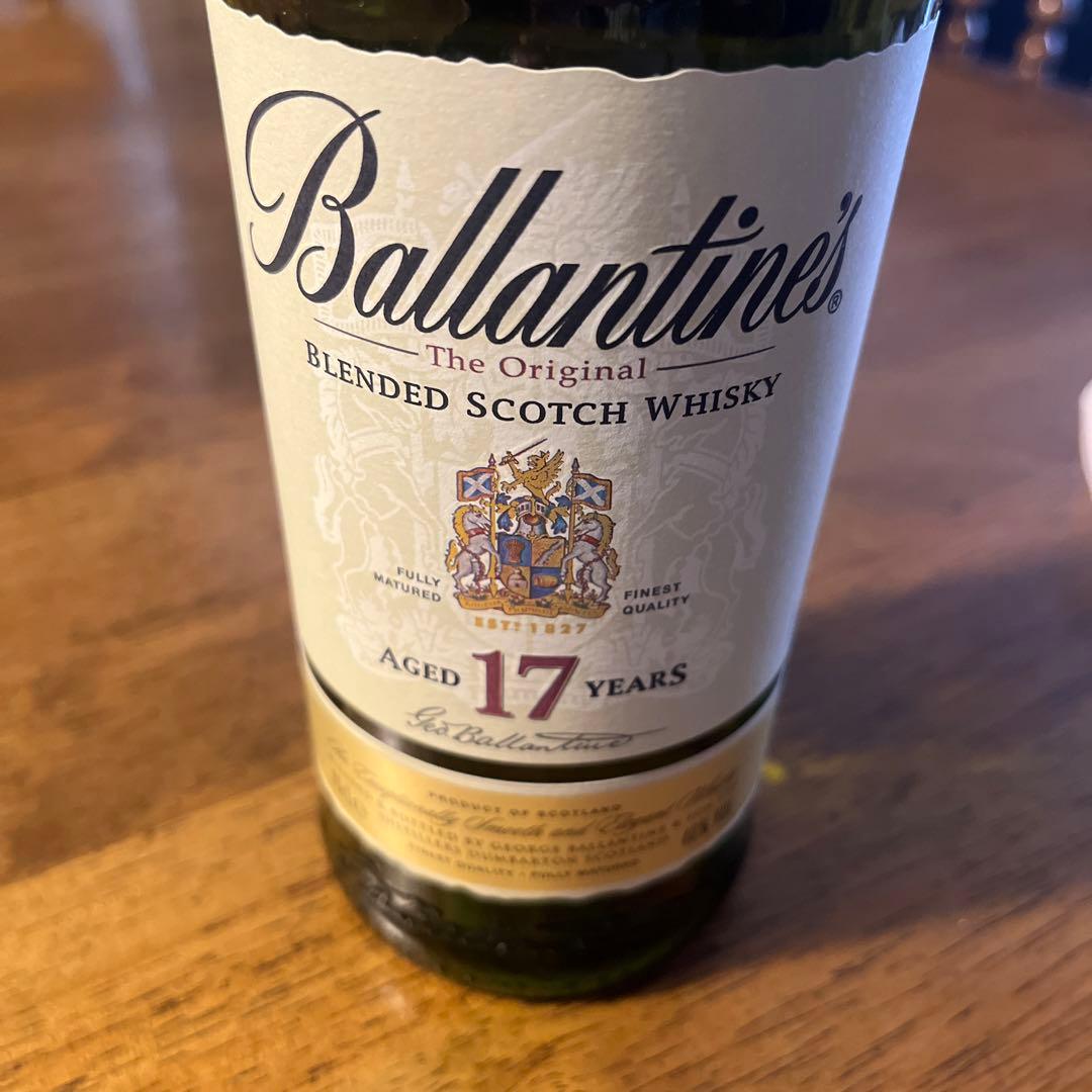 ウイスキー　バランタイン 17年  40度 700ml