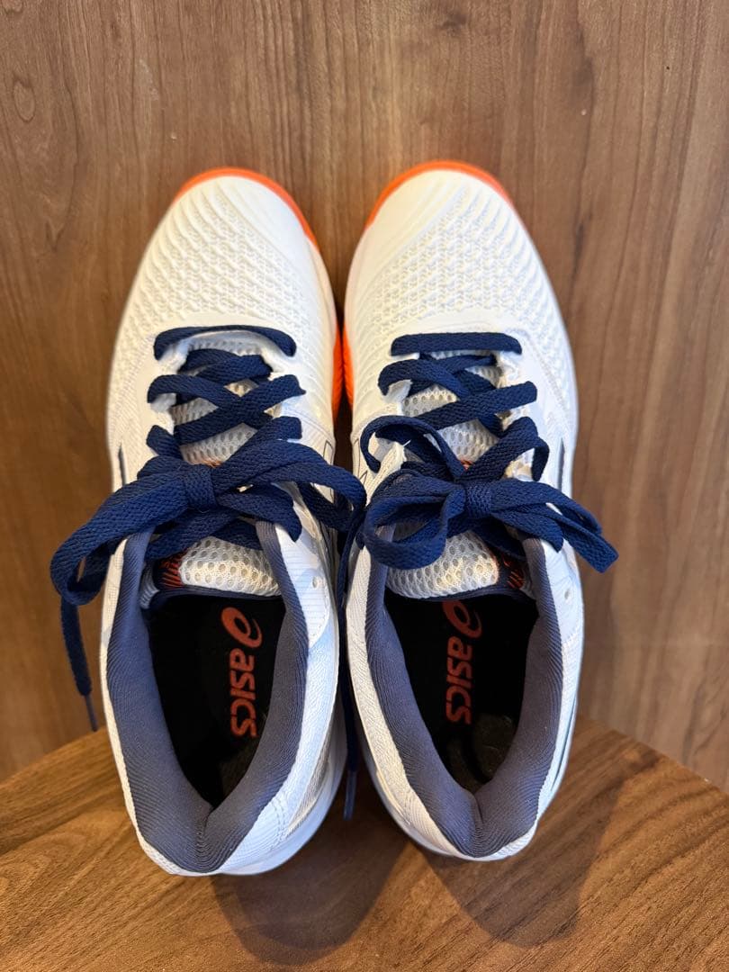 asics バレーボールシューズ　23.5センチ　レディース