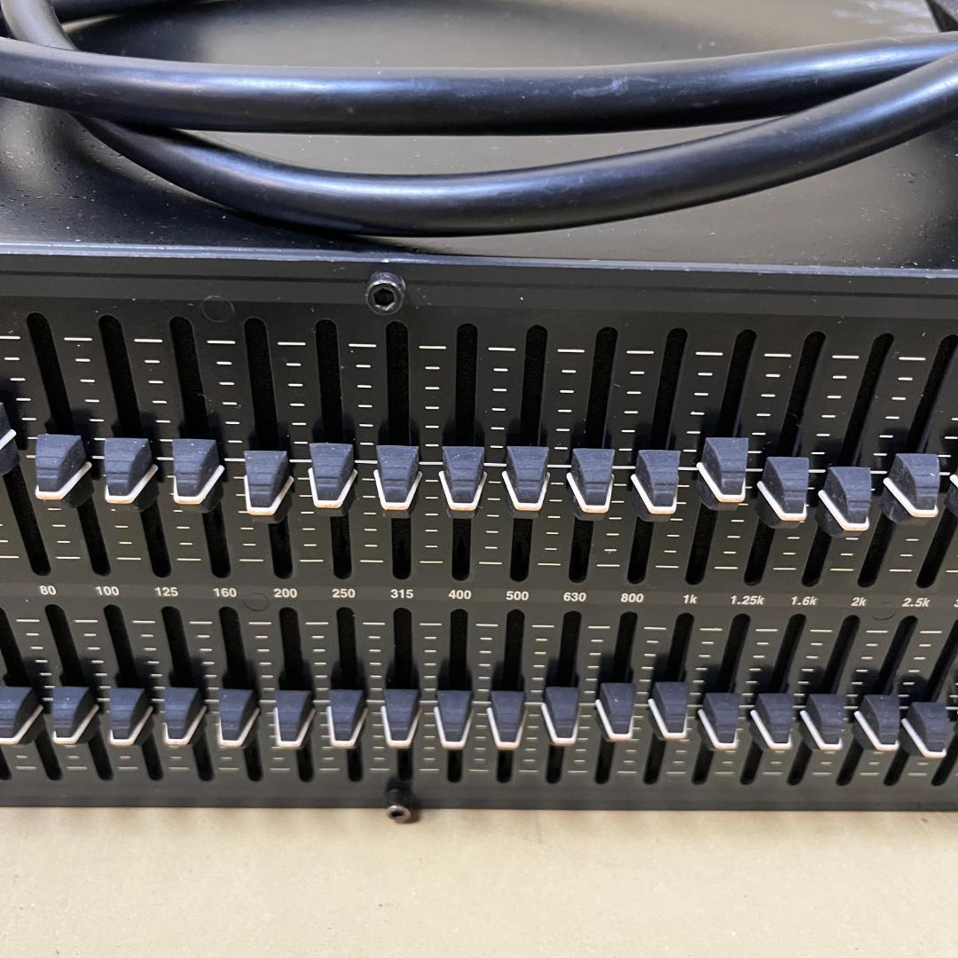 dbx 2231 グラフィックイコライザー 2ch ラックマウント