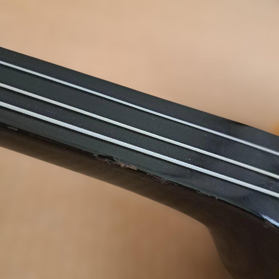 三線本体 ヘビ皮模様 黒　人工