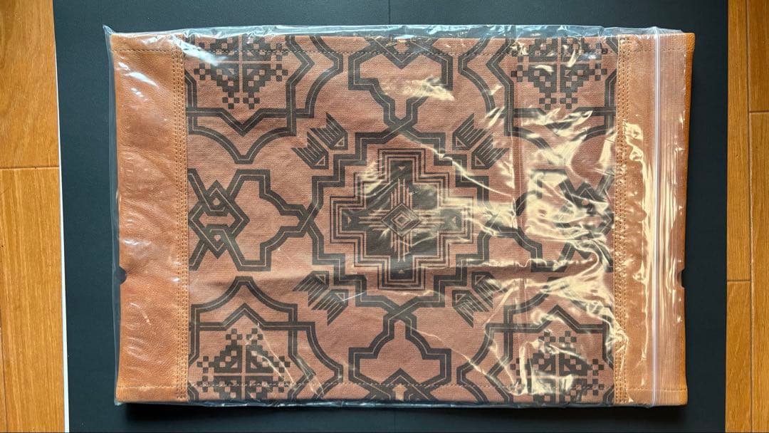 molds限定 garakuda ガラクダ old mountain ブラウン