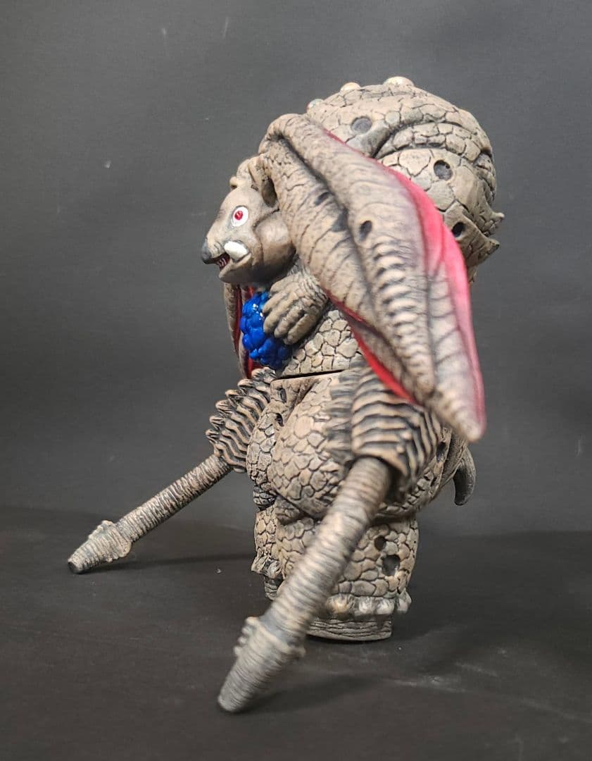 ウルトラ怪獣ソフビ　ギルバグBig sizeリペイント完成品