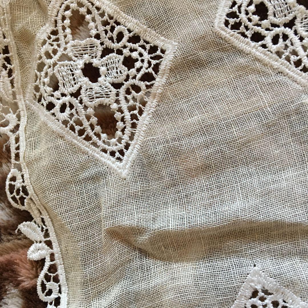 レース　テーブルセンター　ベルギーレース　アンティーク  刺繍クロス