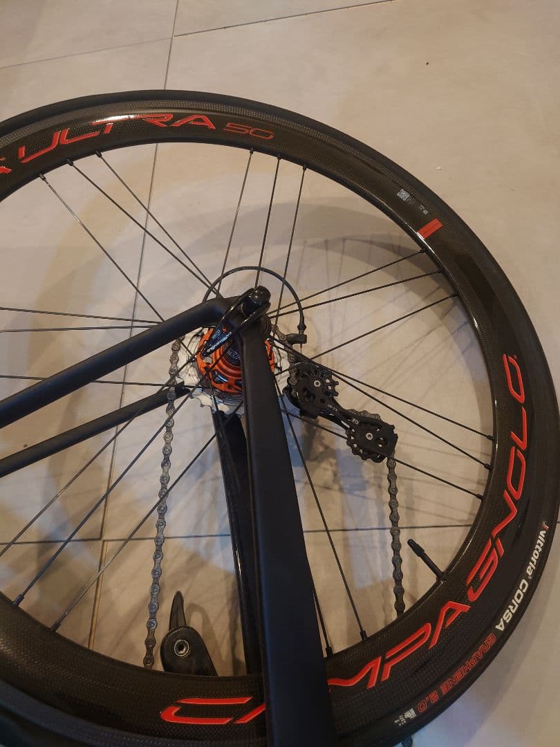 カンパニョーロ BORA ULTRA 50　レッドフランジ