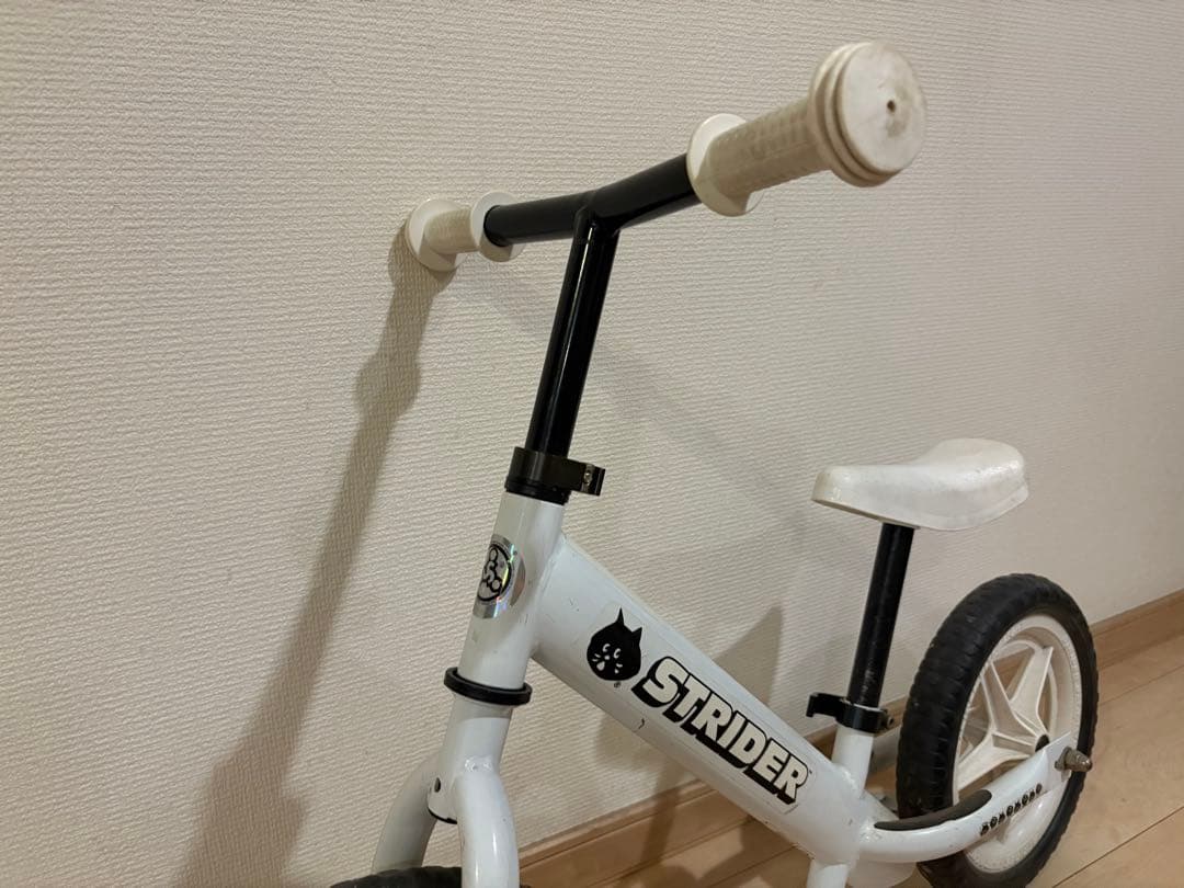 STRIDER バランスバイク Nenet ホワイト にゃ〜